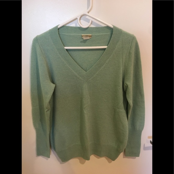 J. Crew Sweaters - J crew cashmere v neck in minty green